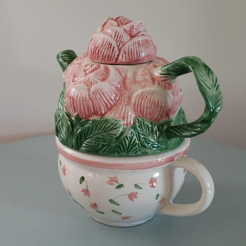 Certified International Peggy Jo Ackley Rose Bouquet Teapot for One Set.